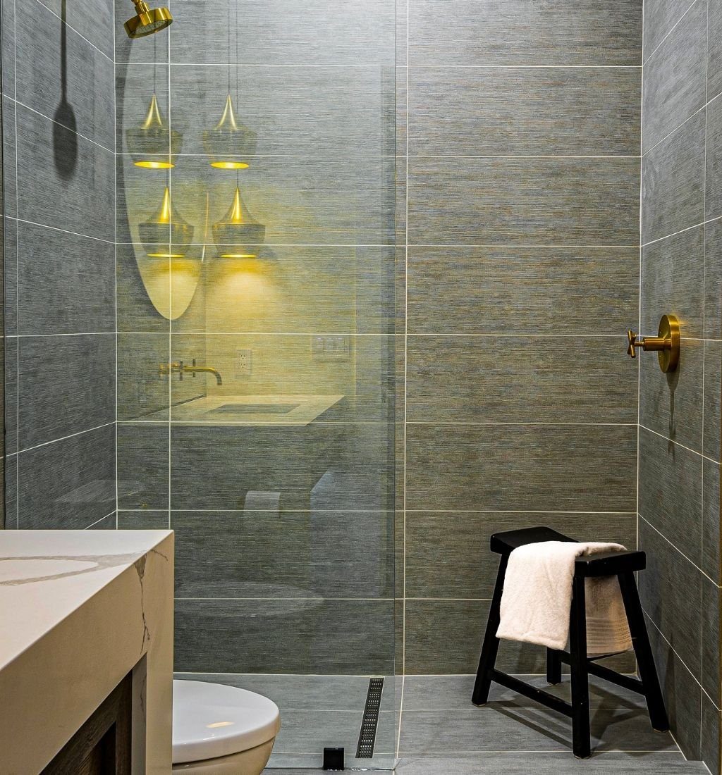 bathroom fitters N1 1WG